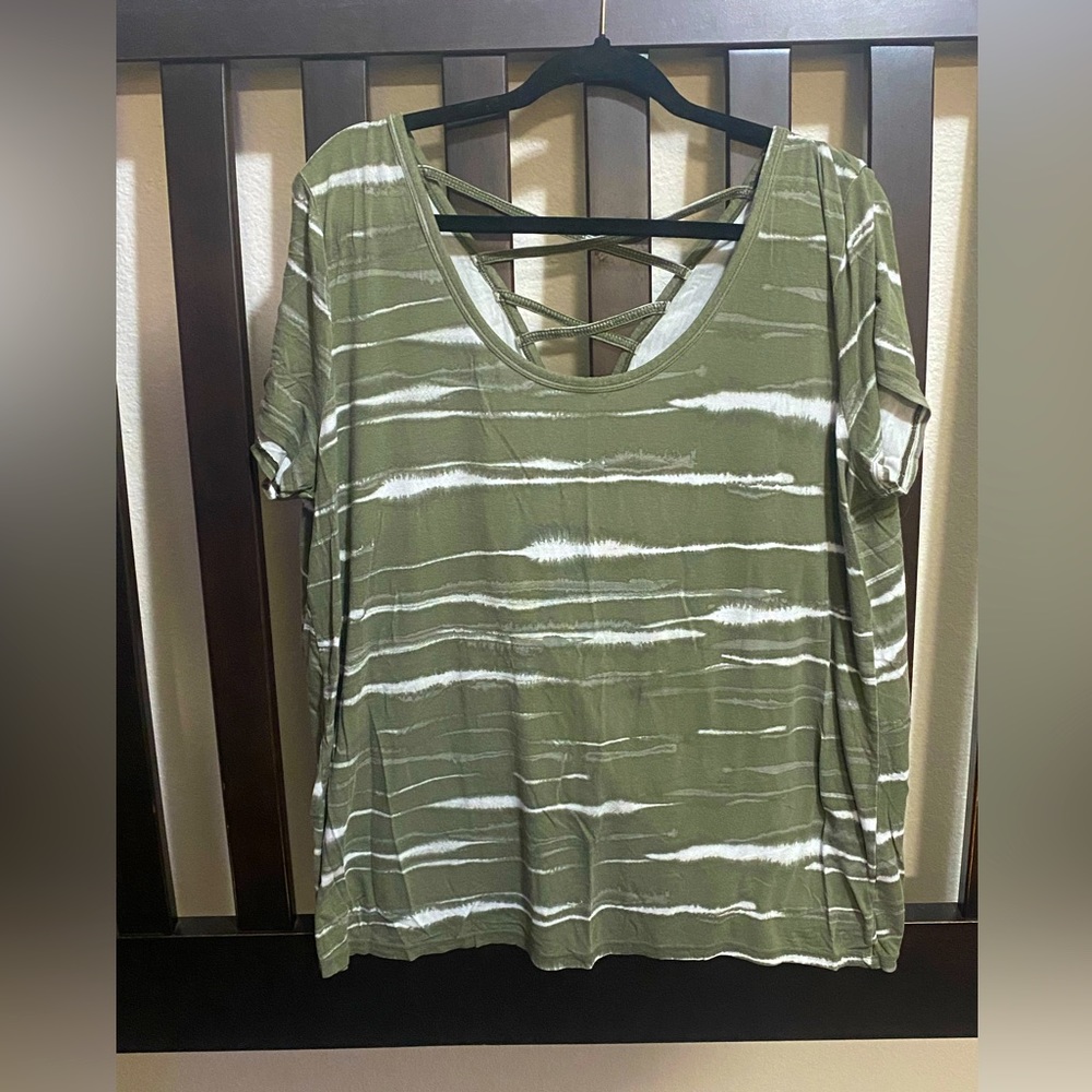 White and army green stripped shirt